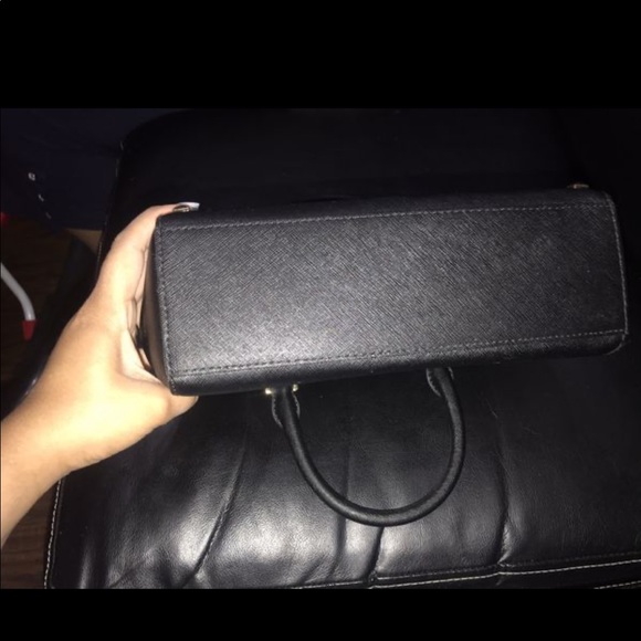 Michael Kors satchel - Picture 5 of 7